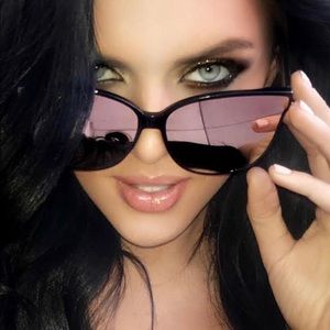 Rose gold mirrored cat eye sunglasses